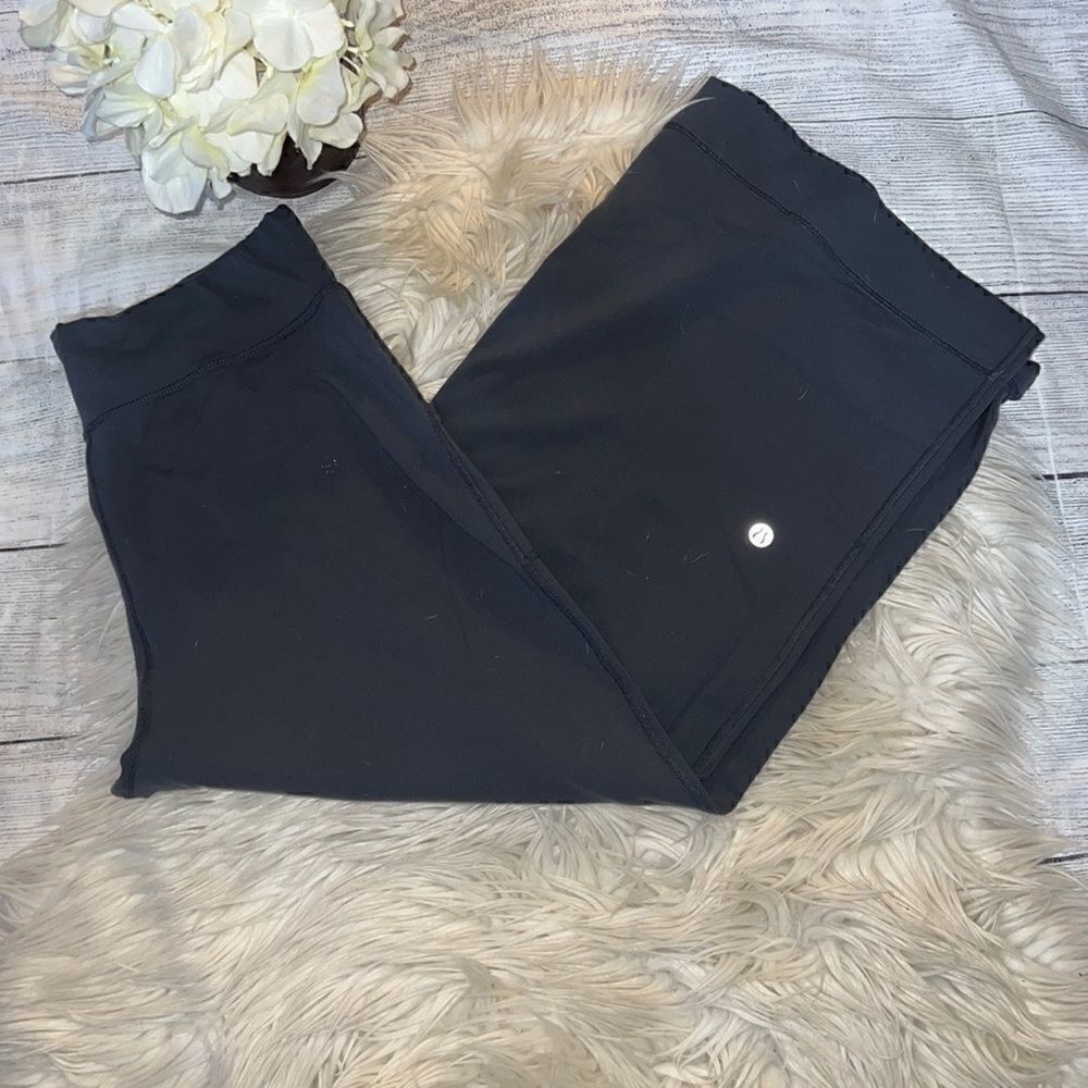 Lululemon Still Crops Crop Pants Gray Wide Leg Drawstring Pocket sz 4 Athleisure
